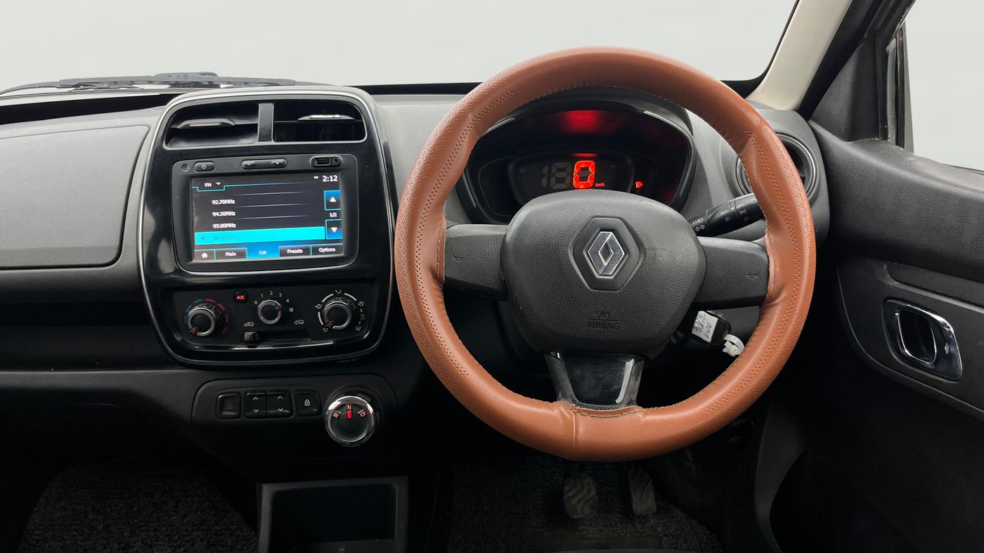 2018 Renault Kwid RXT 1.0 AMT, Petrol, Automatic, 88,891 km, Steering Wheel Close Up