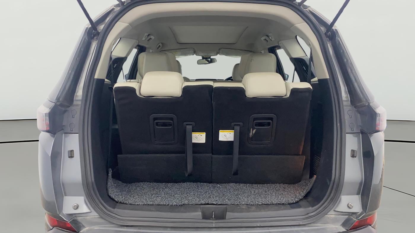 2022 Tata Safari XZ PLUS, Diesel, Manual, 49,123 km, Boot Open Zoomed View
