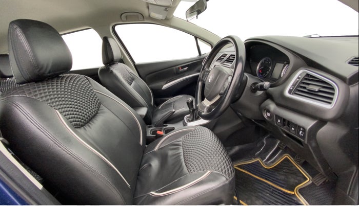 2018 Maruti S Cross ZETA 1.3, Diesel, Manual, 1,12,415 km, Right Side Front Door Cabin