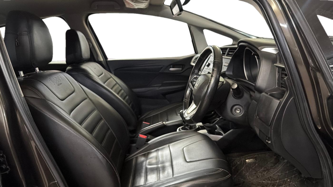 2019 Honda WR-V 1.2L I-VTEC S MT, Petrol, Manual, 40,031 km, Right Side Front Door Cabin