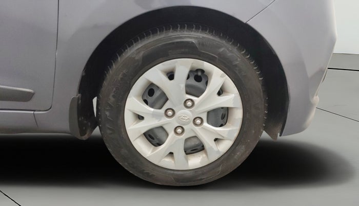 2015 Hyundai Grand i10 SPORTZ 1.2 KAPPA VTVT, CNG, Manual, 82,447 km, Right Front Wheel