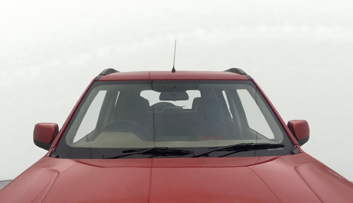 2017 Mahindra TUV300 T8 AMT, Diesel, Automatic, 83,049 km, Front Windshield