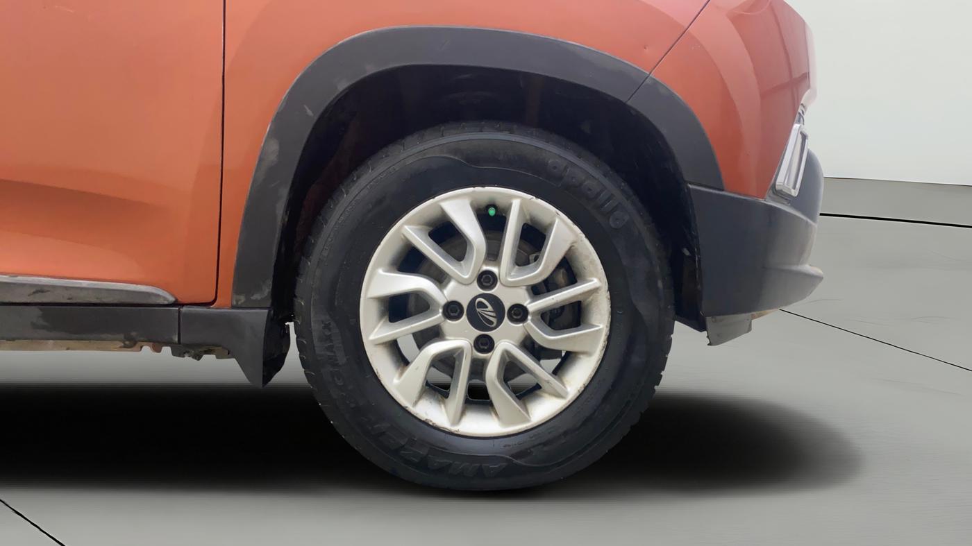 2016 Mahindra Kuv100 K8 D 6 STR, Diesel, Manual, 73,673 km, Right Front Wheel