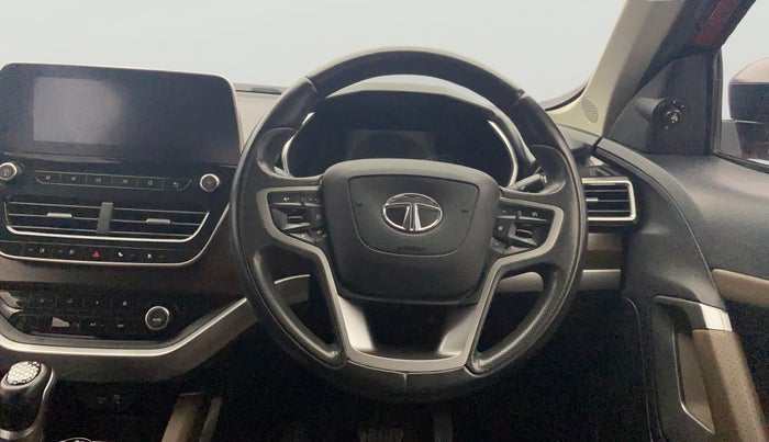 2020 Tata Harrier XZA 2.0L, Diesel, Automatic, 96,405 km, Steering Wheel Close Up