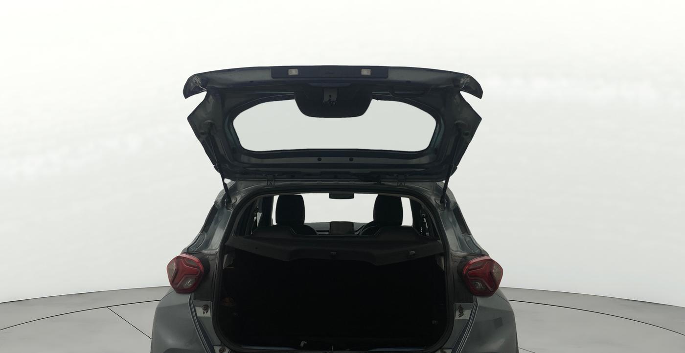 2022 Tata PUNCH ACCOMPLISHED AMT, Petrol, Automatic, 36,195 km, Boot Door Open