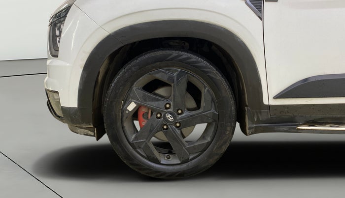 2023 Hyundai ALCAZAR  Signature (O) AE 7Str Diesel AT, Diesel, Automatic, 74,379 km, Left Front Wheel