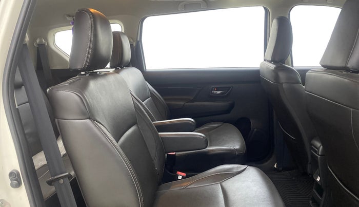 2019 Maruti XL6 ALPHA AT, Petrol, Automatic, 76,744 km, Right Side Rear Door Cabin