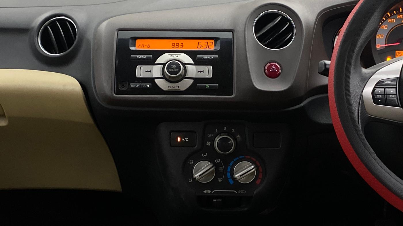 2013 Honda Brio S MT, Petrol, Manual, 57,028 km, Air Conditioner