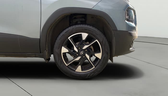 2021 Tata PUNCH ACCOMPLISHED AMT, Petrol, Automatic, 27,461 km, Right Front Wheel