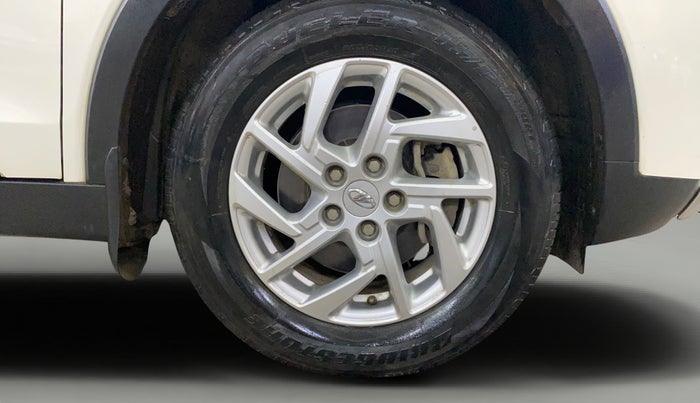 2022 Mahindra XUV300 W8 1.2 PETROL, Petrol, Manual, 36,559 km, Right Front Wheel