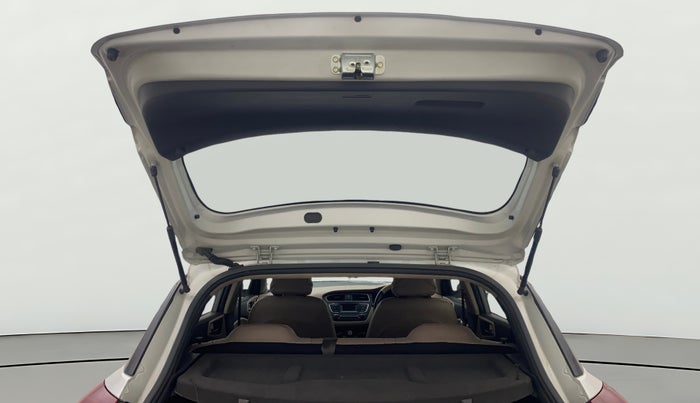 2018 Hyundai Elite i20 SPORTZ 1.2, Petrol, Manual, 77,962 km, Boot Door Open