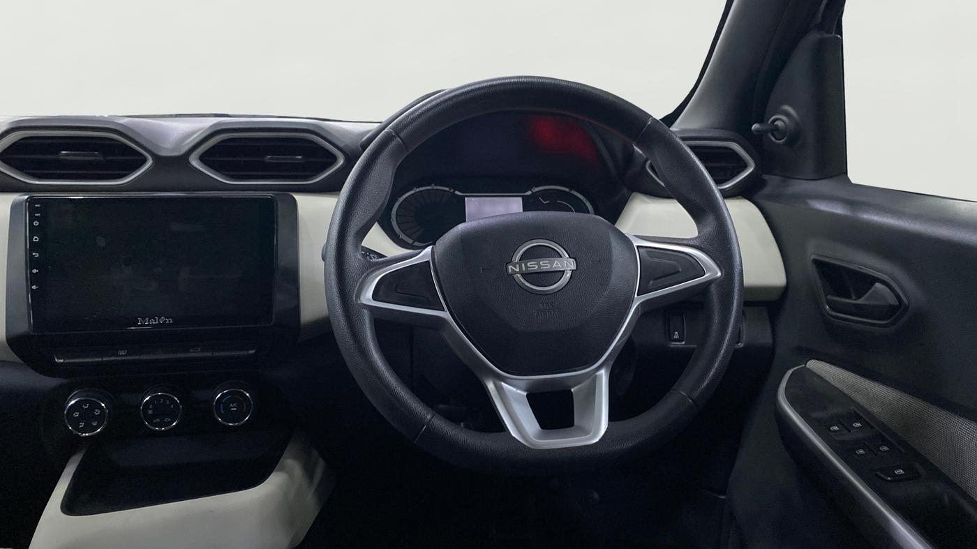 2024 Nissan MAGNITE XE, Petrol, Manual, 7,930 km, Steering Wheel Close Up