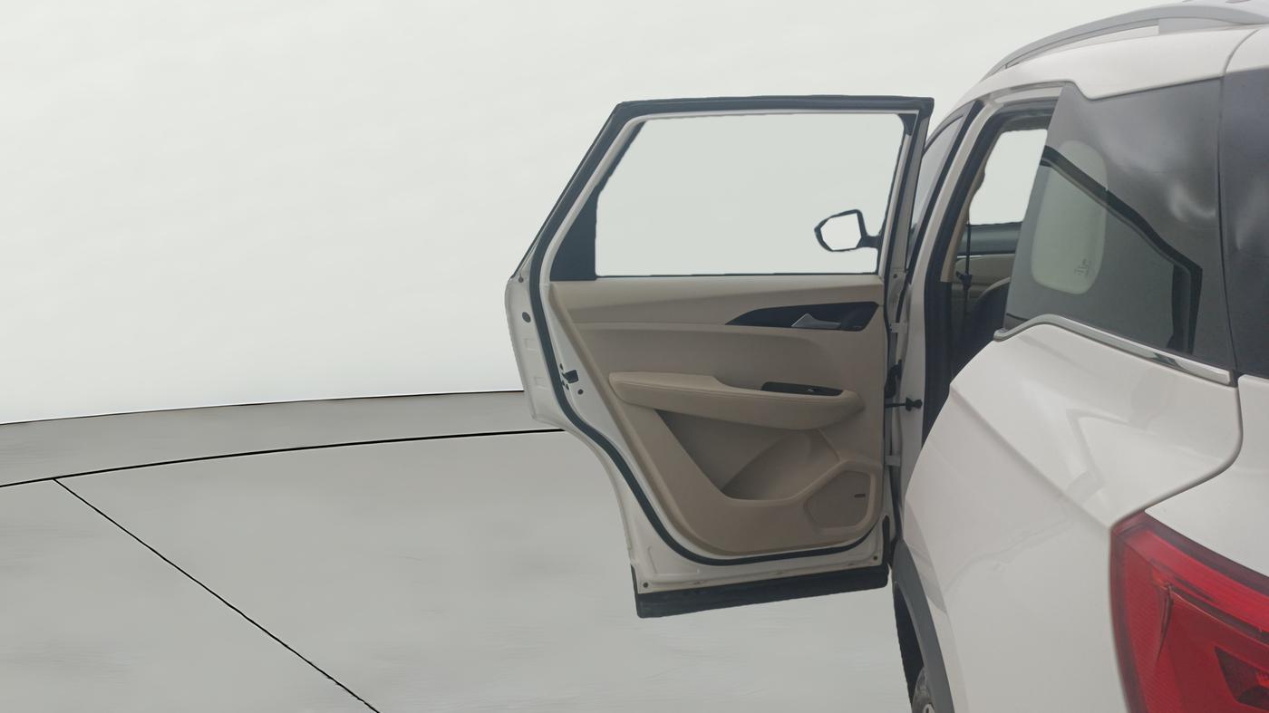 2021 MG HECTOR SHARP EX 1.5 PETROL CVT, Petrol, Automatic, 1,00,588 km, LHS Rear Door