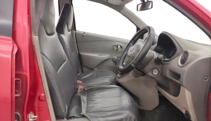 2014 Datsun Go T, Petrol, Manual, 56,582 km, Right Side Front Door Cabin