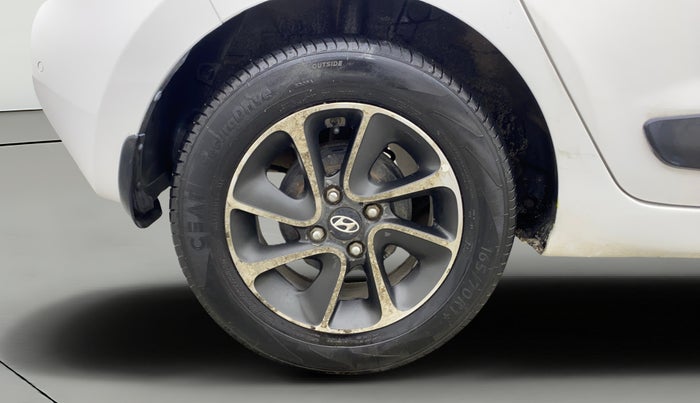 2017 Hyundai Grand i10 SPORTZ (O) AT 1.2 KAPPA VTVT, Petrol, Automatic, 39,814 km, Right Rear Wheel