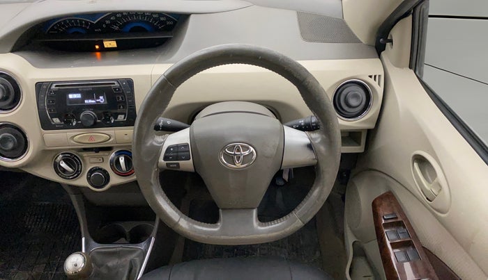 2014 Toyota Etios V, Petrol, Manual, 81,689 km, Steering Wheel Close Up