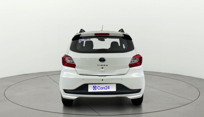 2024 Tata Tiago XT (O) PETROL, Petrol, Manual, 5,545 km, Back/Rear