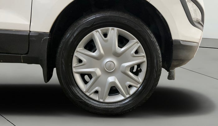 2018 Ford Ecosport TREND+ 1.5L DIESEL, Diesel, Manual, 1,32,511 km, Right Front Wheel