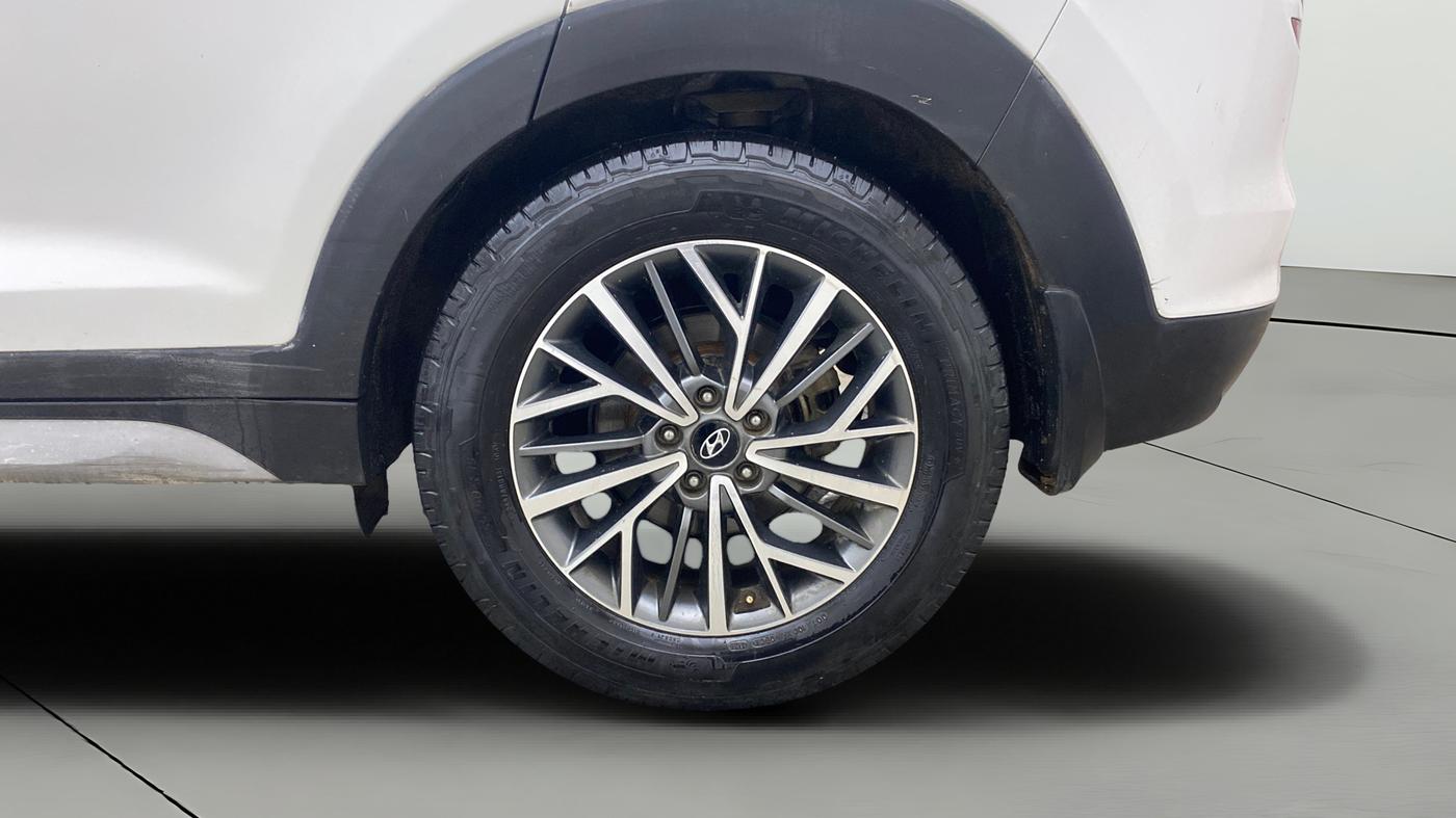 2020 Hyundai Tucson GL (O) 2WD AT, Diesel, Automatic, 1,40,820 km, Left Rear Wheel
