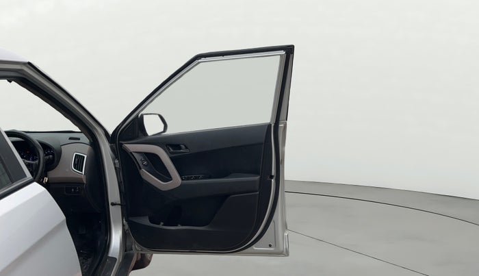 2018 Hyundai Creta E PLUS 1.6 PETROL, Petrol, Manual, 1,43,132 km, RHS Front Door