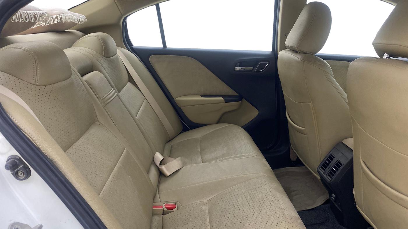 2018 Honda City 1.5L I-VTE V CVT, Petrol, Automatic, 63,146 km, Right Side Rear Door Cabin
