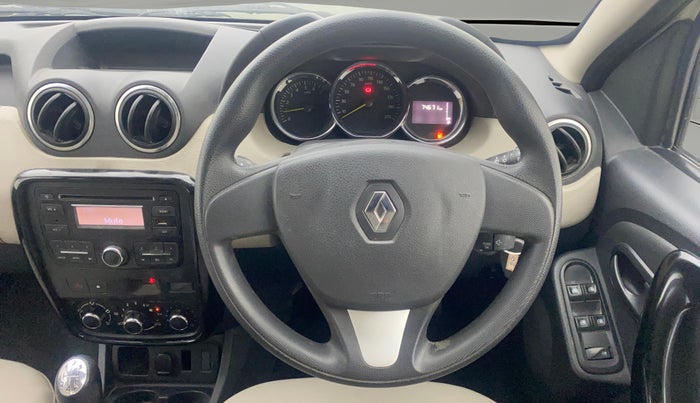 2015 Renault Duster 85 PS RXL DIESEL, Diesel, Manual, 74,695 km, Steering Wheel Close Up