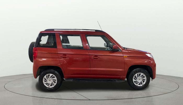 2016 Mahindra TUV300 T6, Diesel, Manual, 75,838 km, Right Side View