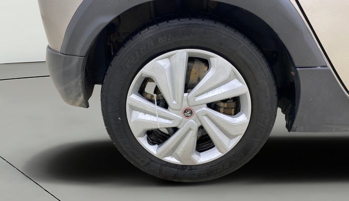 2018 Tata TIAGO NRG PETROL, CNG, Manual, 88,842 km, Right Rear Wheel