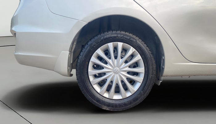 2016 Maruti Ciaz VXI+, Petrol, Manual, 41,827 km, Right Rear Wheel