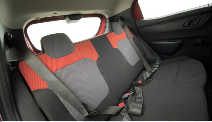 2016 Renault Kwid RXT 0.8, Petrol, Manual, 50,626 km, Right Side Rear Door Cabin