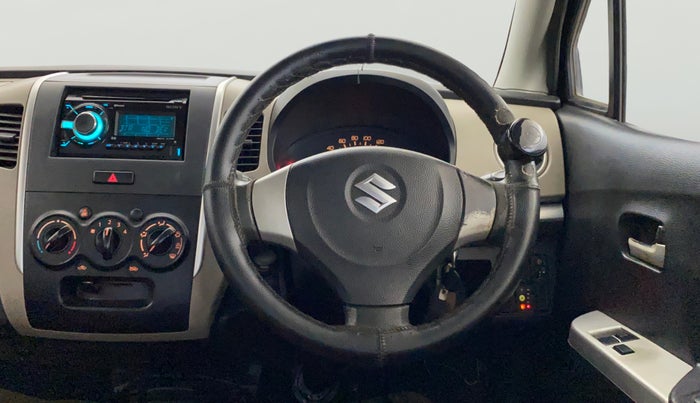 2014 Maruti Wagon R 1.0 LXI CNG, CNG, Manual, 99,123 km, Steering Wheel Close Up