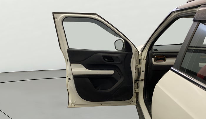 2022 Tata PUNCH ACCOMPLISHED MT, CNG, Manual, 74,630 km, LHS Front Door