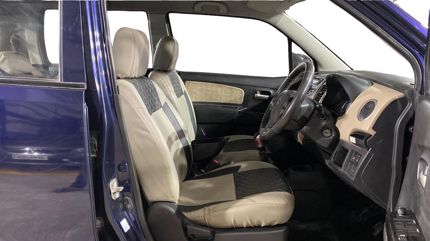2018 Maruti Wagon R 1.0 VXI, Petrol, Manual, 31,438 km, Right Side Front Door Cabin