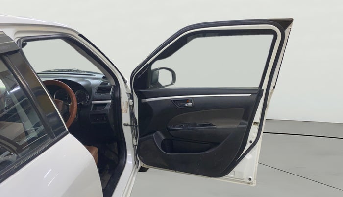 2015 Maruti Swift VDI, Diesel, Manual, 79,135 km, RHS Front Door