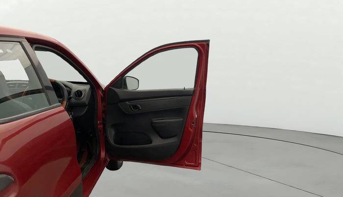 2017 Renault Kwid RXT 0.8, Petrol, Manual, 33,767 km, RHS Front Door