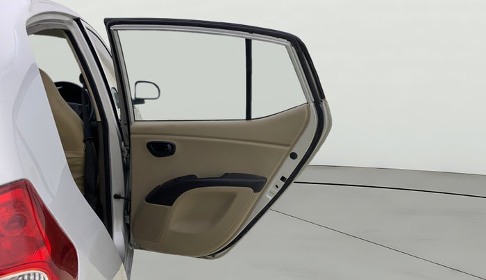 2016 Hyundai i10 MAGNA 1.1, CNG, Manual, 93,408 km, RHS Rear Door