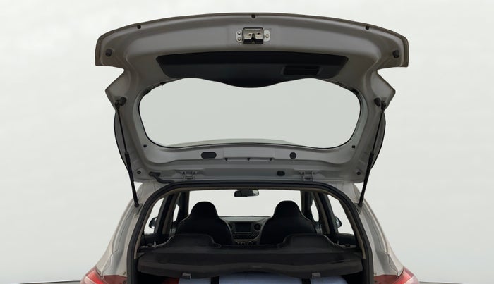 2018 Hyundai Grand i10 SPORTZ 1.2 KAPPA VTVT, CNG, Manual, 34,912 km, Boot Door Open