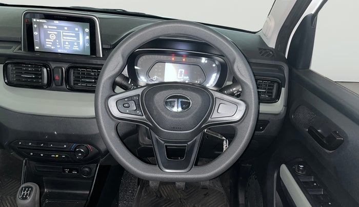 2025 Tata PUNCH Adventure Plus, Petrol, Manual, 2,531 km, Steering Wheel Close Up