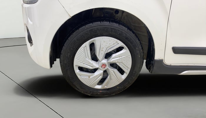 2019 Maruti New Wagon-R ZXI 1.2, CNG, Manual, 1,29,006 km, Left Front Wheel