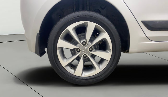 2017 Hyundai Elite i20 ASTA 1.2 (O), Petrol, Manual, 68,307 km, Right Rear Wheel