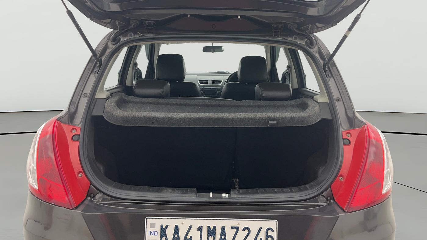 2016 Maruti Swift VXI, Petrol, Manual, 1,01,888 km, Boot Open Zoomed View