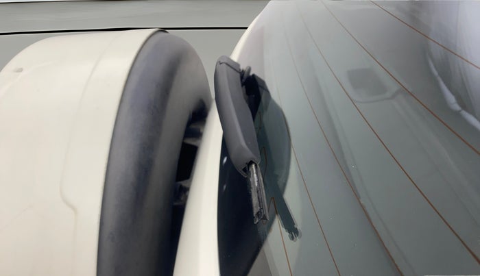 2015 Ford Ecosport TITANIUM 1.5L DIESEL, Diesel, Manual, 1,09,379 km, Rear Wiper