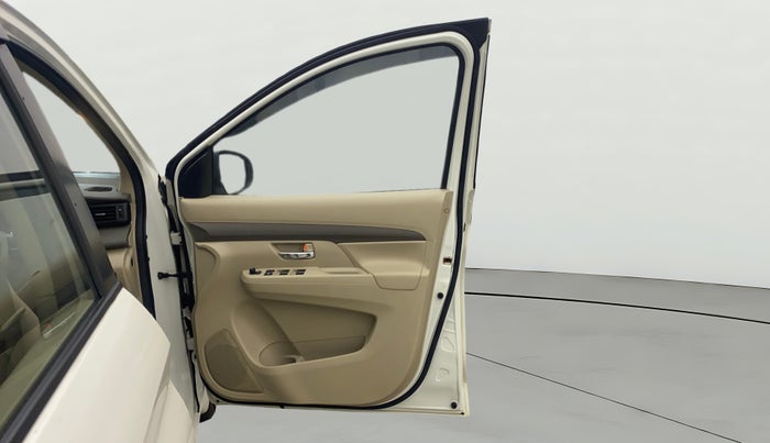 2021 Maruti Ertiga VXI AT SHVS, Petrol, Automatic, 52,323 km, RHS Front Door