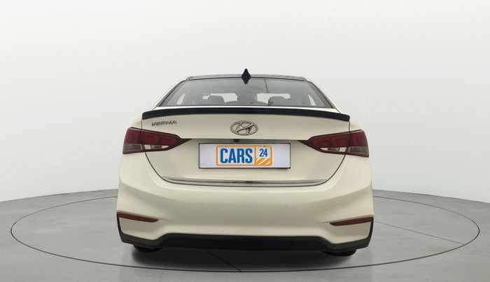 2017 Hyundai Verna 1.6 VTVT SX (O) AT, Petrol, Automatic, 39,750 km, Back/Rear