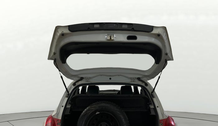 2017 Maruti Swift VXI, CNG, Manual, 59,149 km, Boot Door Open