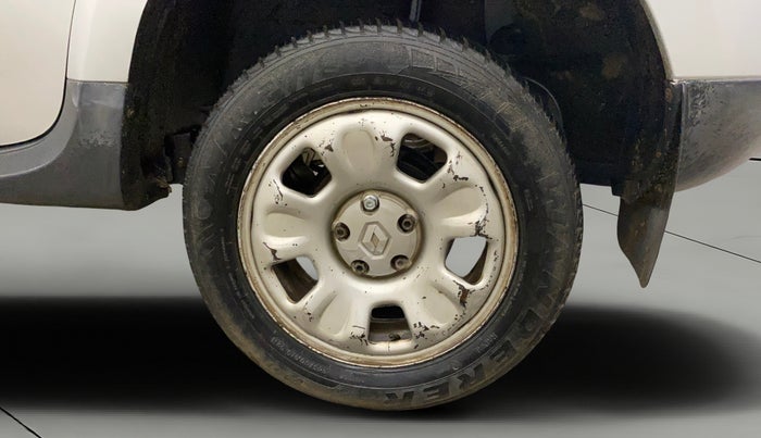 2013 Renault Duster RXL PETROL, Petrol, Manual, 1,35,055 km, Left Rear Wheel