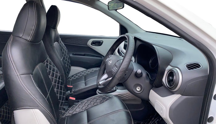 2023 Hyundai GRAND I10 NIOS MAGNA 1.2 KAPPA VTVT, Petrol, Manual, 26,089 km, Right Side Front Door Cabin