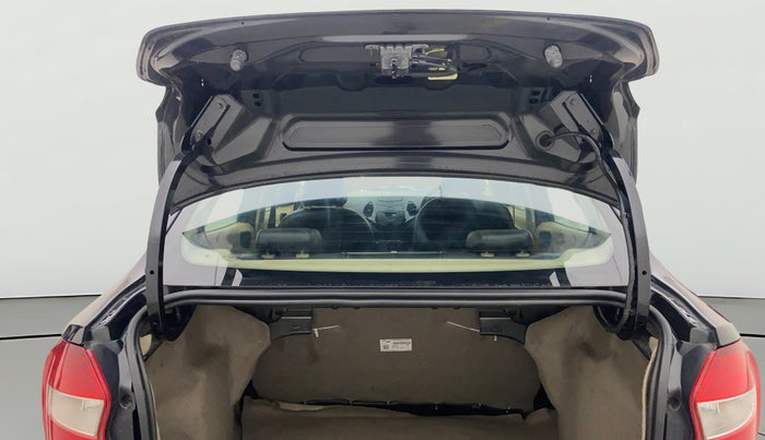 2016 Ford Figo Aspire TITANIUM 1.2 PETROL, Petrol, Manual, 87,714 km, Boot Door Open