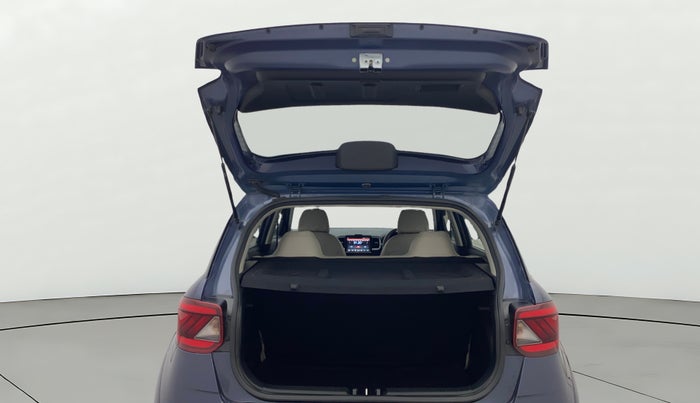 2021 Hyundai VENUE S 1.2, Petrol, Manual, 46,464 km, Boot Door Open