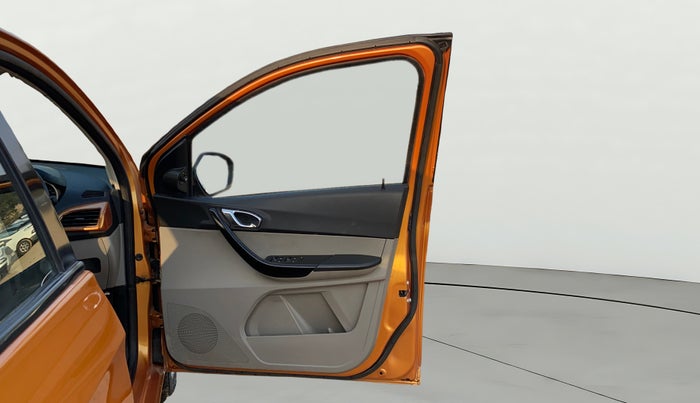 2017 Tata Tiago XZ PETROL, Petrol, Manual, 53,232 km, RHS Front Door